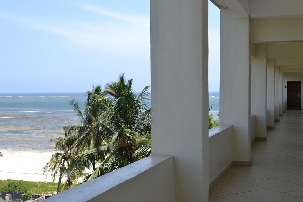 คาวรี่ เชลล์ บีช อพาร์ทเม้นท์ Aparthotel แบมเบอรี ภายนอก รูปภาพ