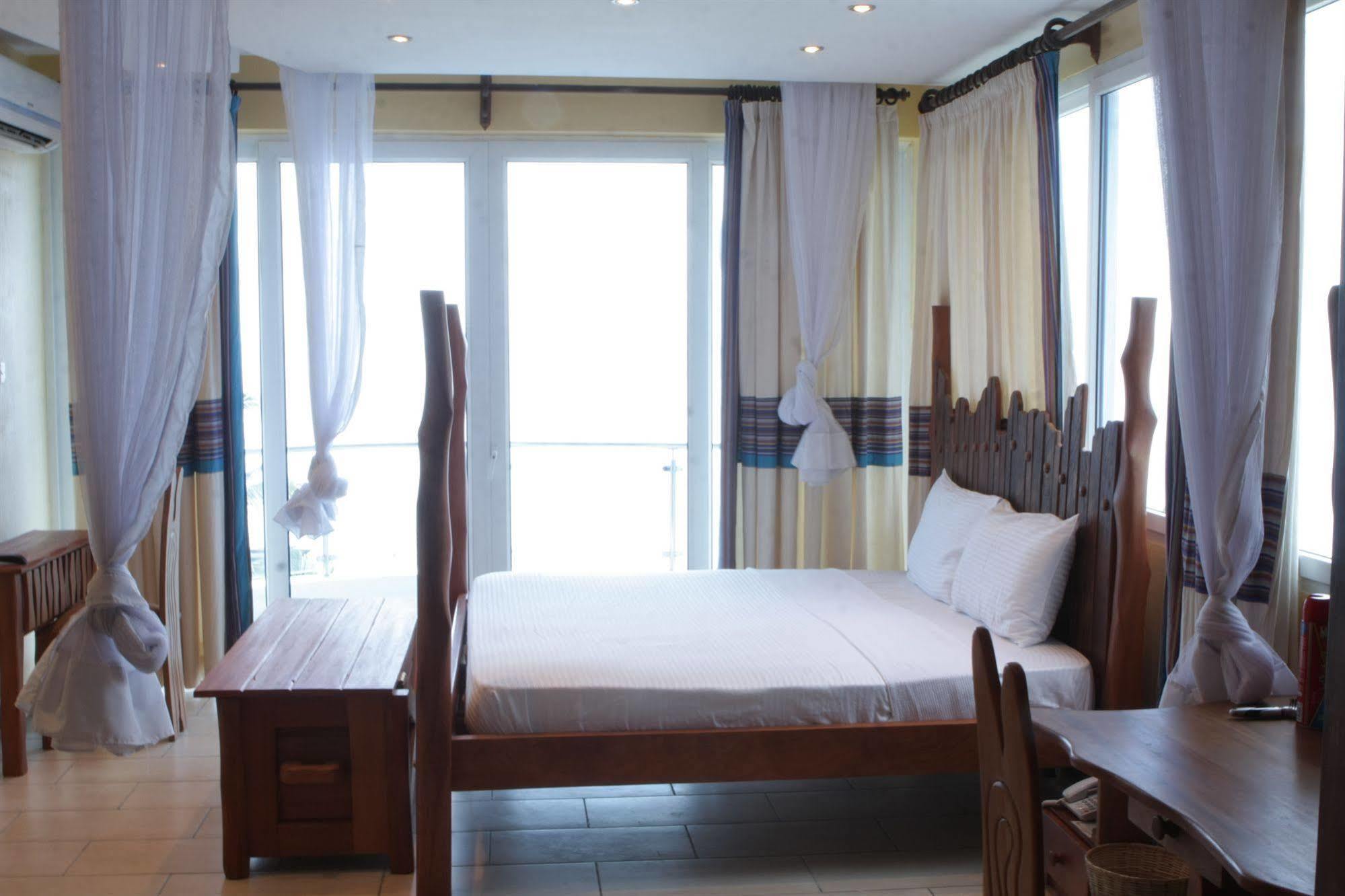คาวรี่ เชลล์ บีช อพาร์ทเม้นท์ Aparthotel แบมเบอรี ภายนอก รูปภาพ